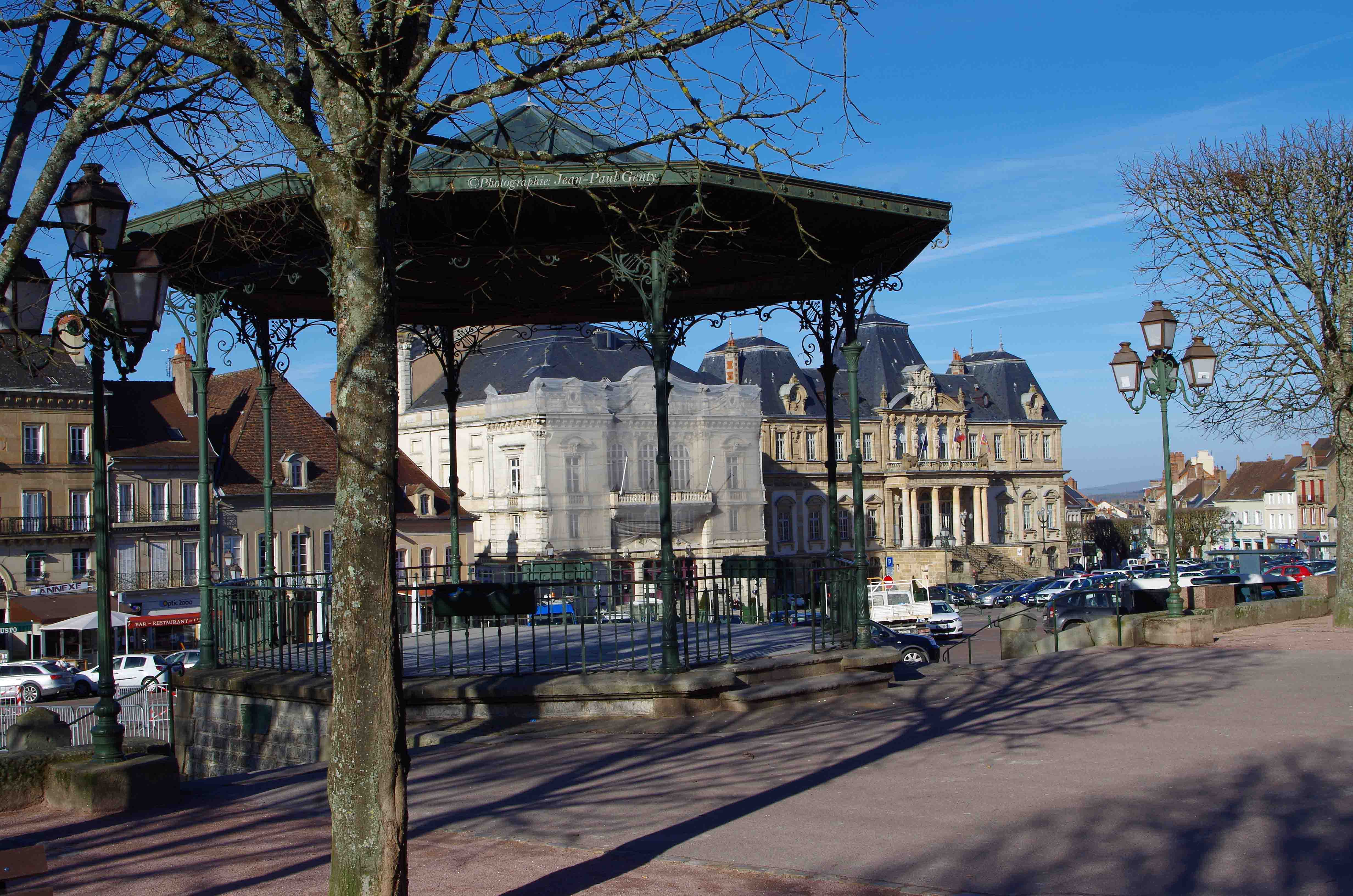 Place du Champ de Mars - Autun