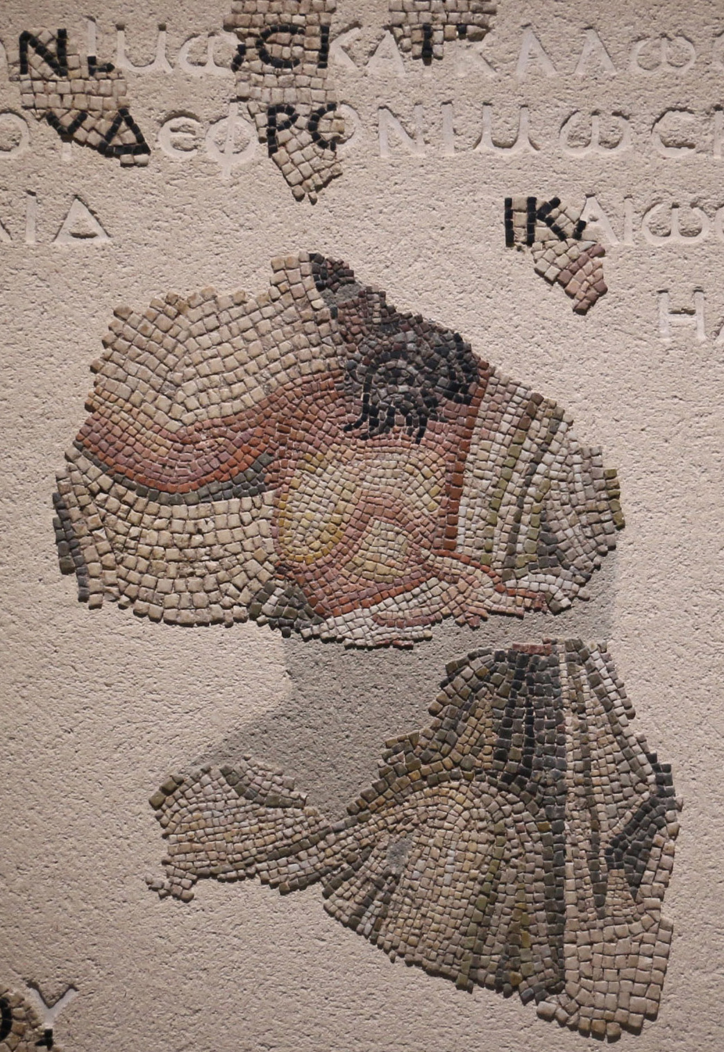 Mosaïque des auteurs grecs - Augustodunum - fin IIème siècle - Photo Jean-Paul Genty Mosaïque des auteurs grecs - Augustodunum - fin IIème siècle - Photo Jean-Paul Genty
