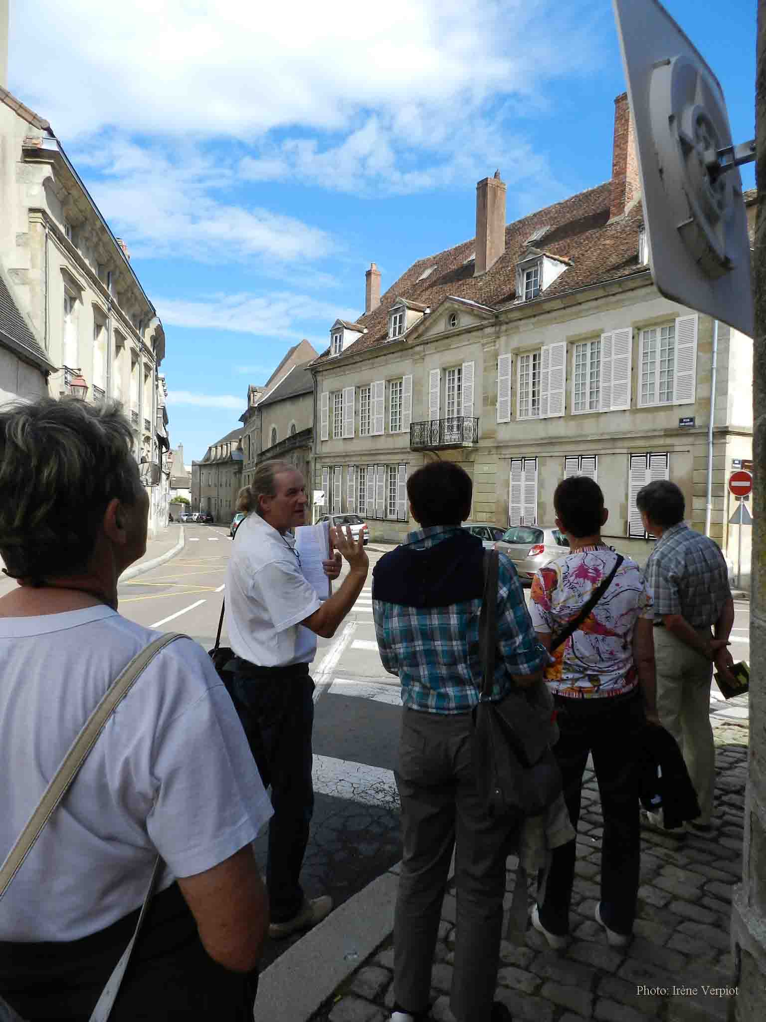 Dans les rues d'Autun Dans les rues d'Autun